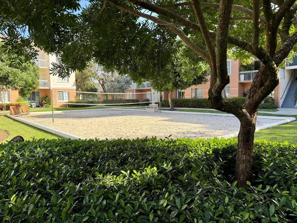 5306 Myrtlewood Circle E Palm Beach Gardens, FL 33418