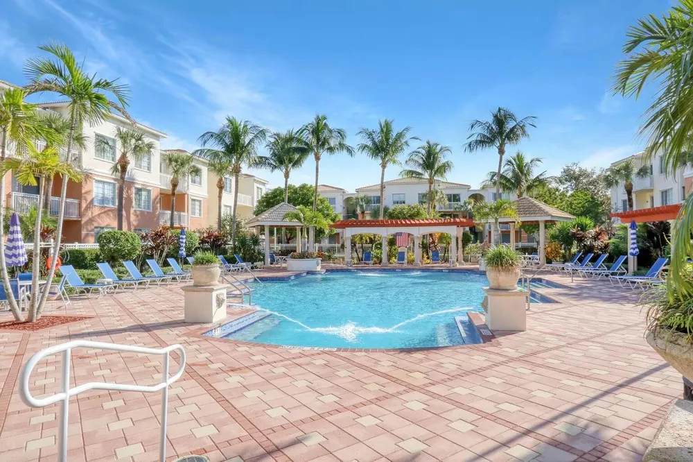 5306 Myrtlewood Circle E Palm Beach Gardens, FL 33418