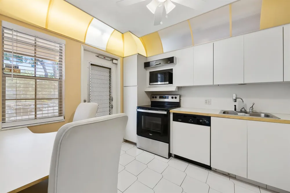 3051 COURSE DRIVE #211 Pompano Beach, FL 33069