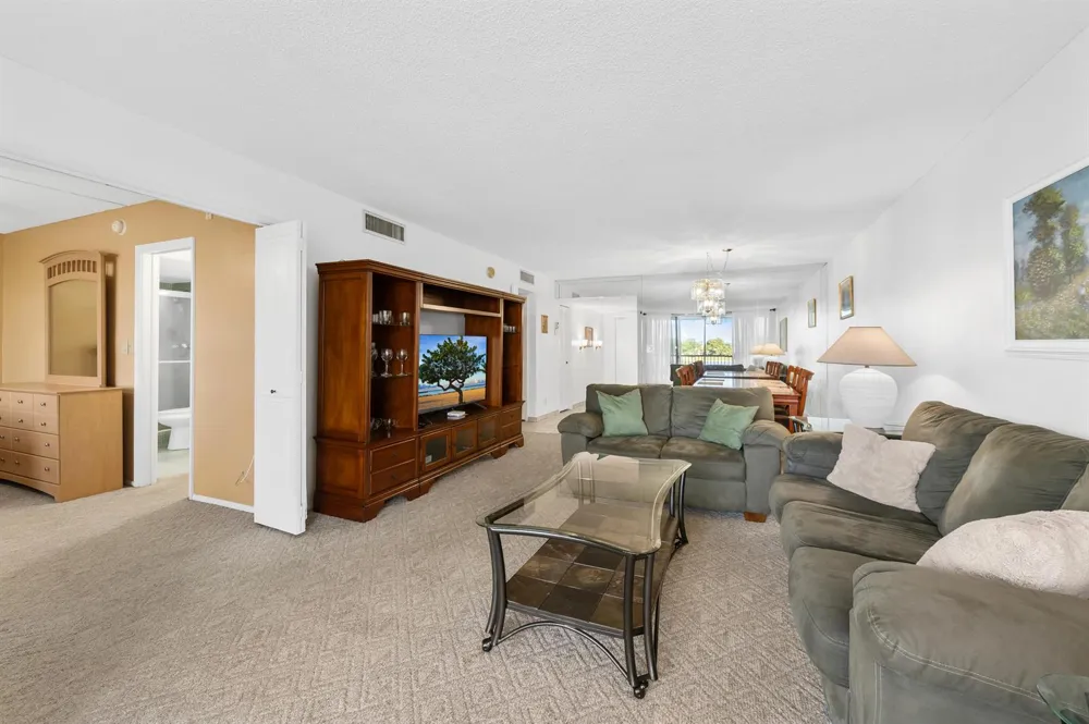 3051 COURSE DRIVE #211 Pompano Beach, FL 33069