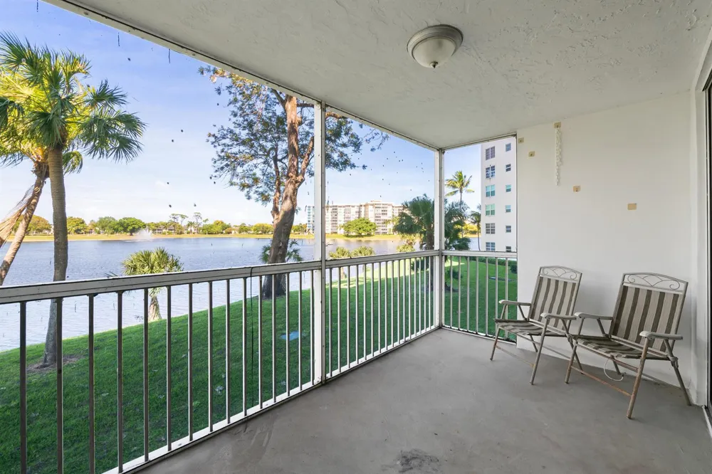 3051 COURSE DRIVE #211 Pompano Beach, FL 33069