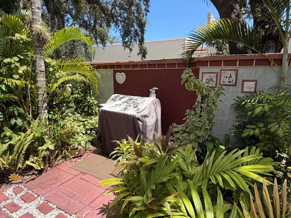 500 NE 1ST STREET #5 Pompano Beach, FL 33060