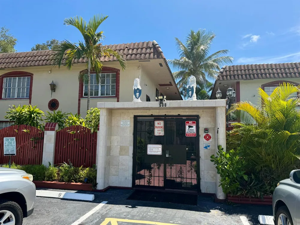 500 NE 1ST STREET #5 Pompano Beach, FL 33060