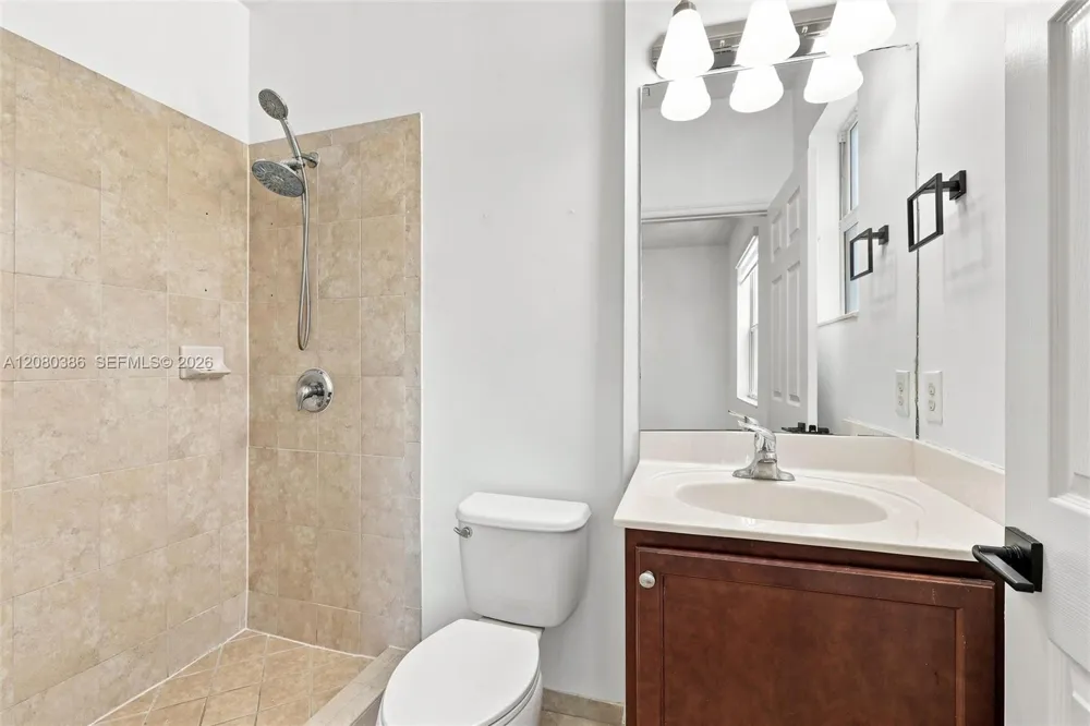 9145 SW 227th St #4 Cutler Bay, FL 33190