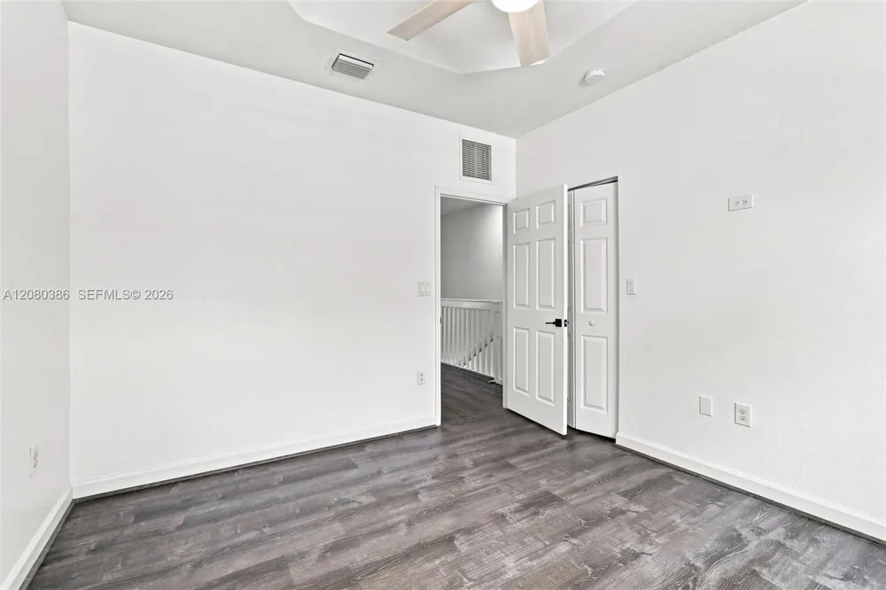 9145 SW 227th St #4 Cutler Bay, FL 33190