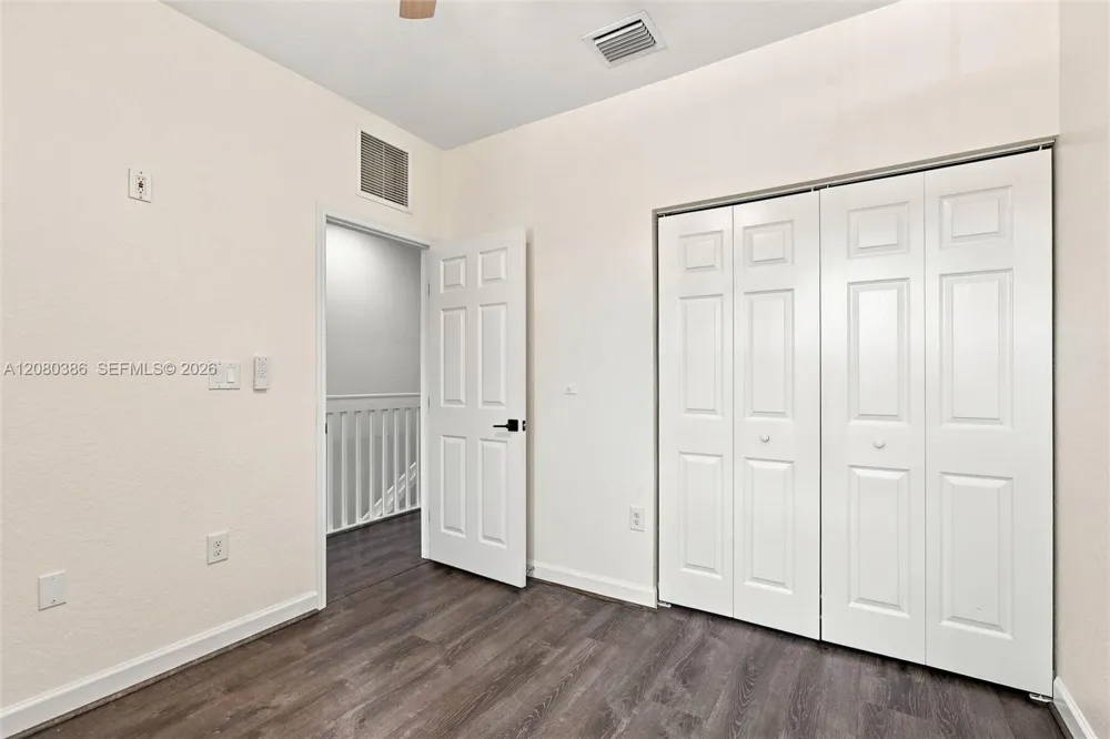 9145 SW 227th St #4 Cutler Bay, FL 33190