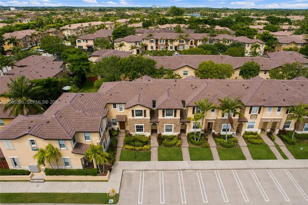 9145 SW 227th St #4 Cutler Bay, FL 33190