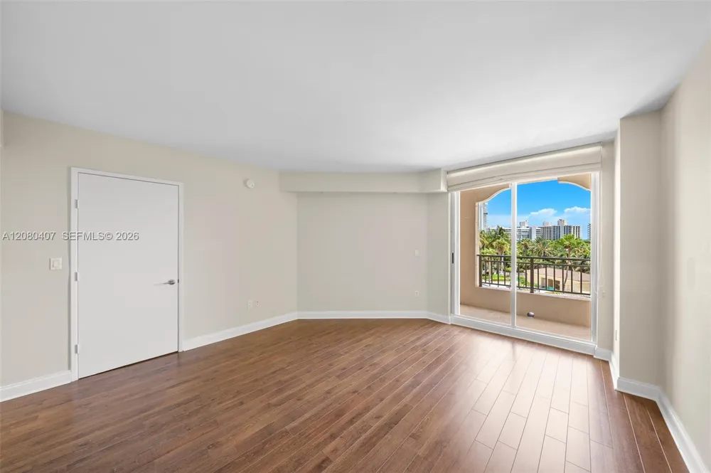765 Crandon Blvd #507 Key Biscayne, FL 33149