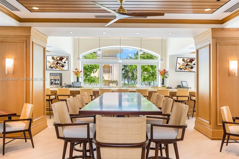 765 Crandon Blvd #507 Key Biscayne, FL 33149