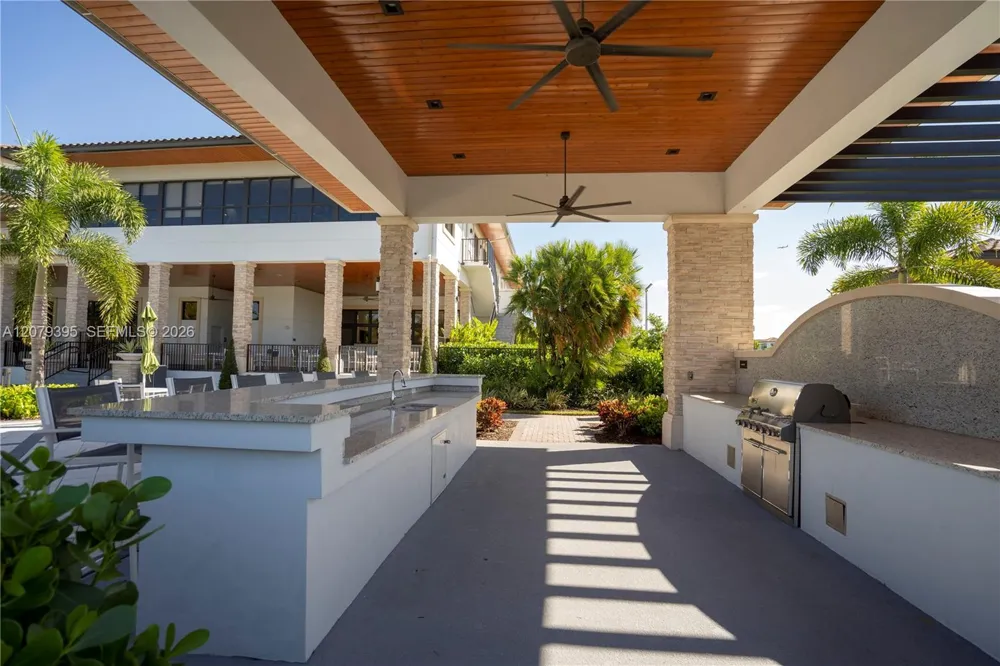 8015 NW 104th Ave #25 Doral, FL 33178