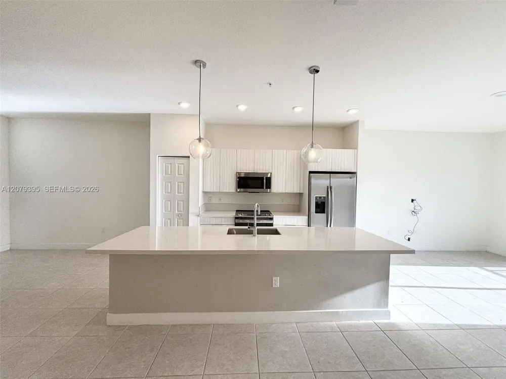 8015 NW 104th Ave #25 Doral, FL 33178