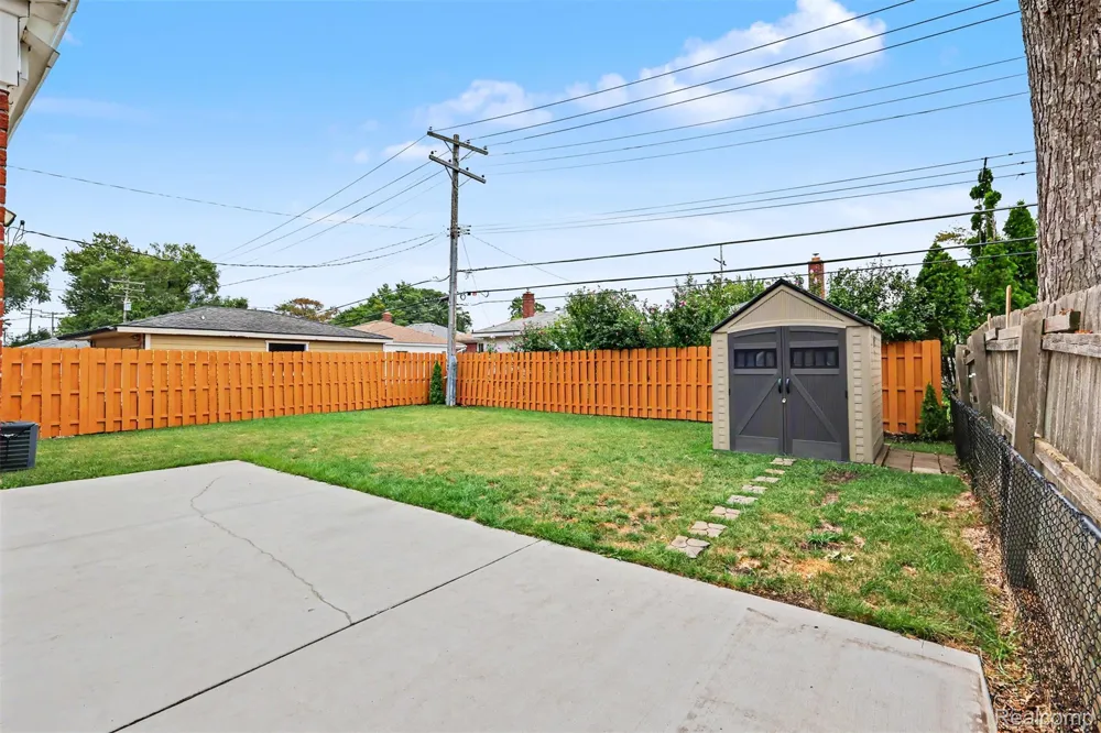 26605 Baldwin Street Dearborn Heights City, MI 48127