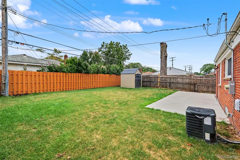 26605 Baldwin Street Dearborn Heights City, MI 48127