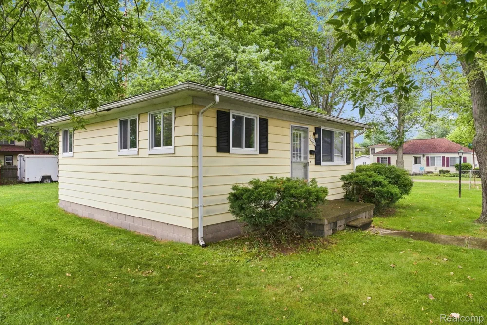 7337 Dogwood Road Worth Township, MI 48450