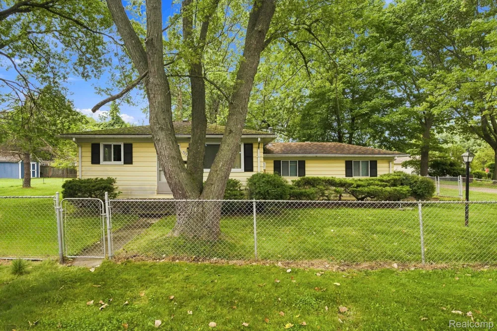 7337 Dogwood Road Worth Township, MI 48450