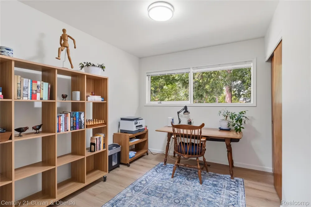5336 W Briarcliff Knoll Drive West Bloomfield Charter Township, MI 48322