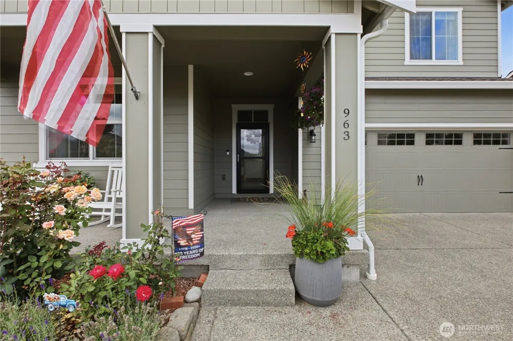 963 Bondgard Avenue Enumclaw, WA 98022