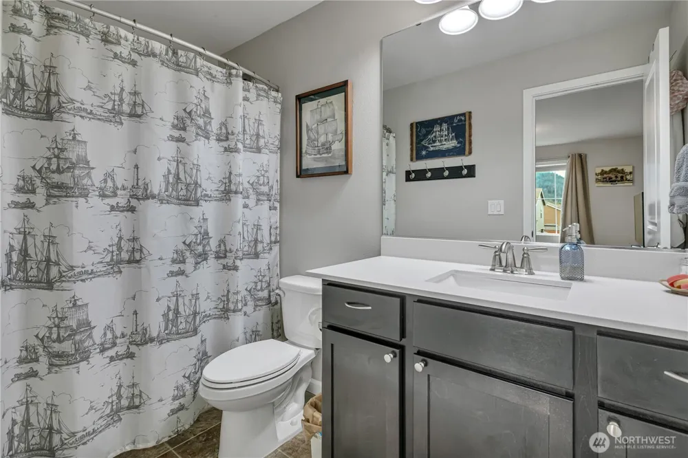 963 Bondgard Avenue Enumclaw, WA 98022