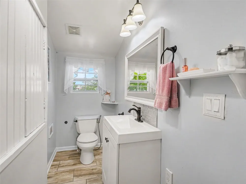 502 7TH AVENUE W Palmetto, FL 34221