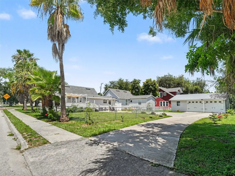 502 7TH AVENUE W Palmetto, FL 34221