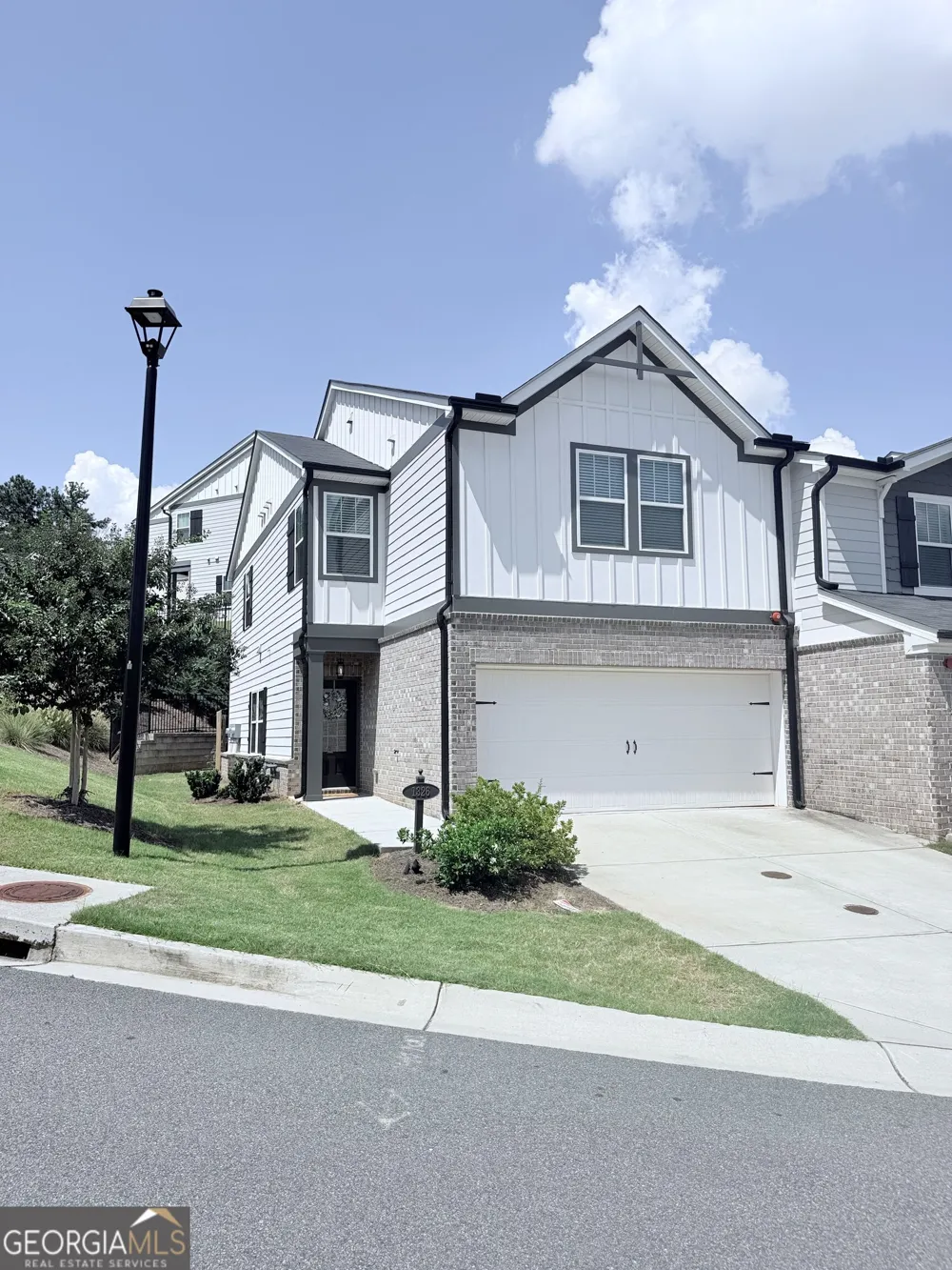1326 Vayda CT Marietta, GA 30066