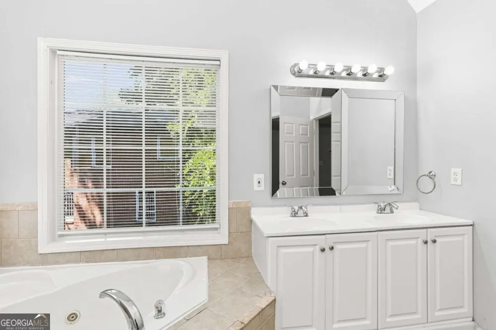 66 Holly RD NW Atlanta, GA 30314