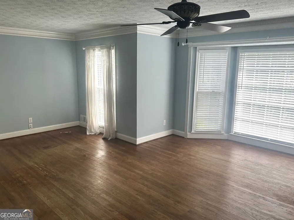 2473 Whispering Pines DR SW Grayson, GA 30017