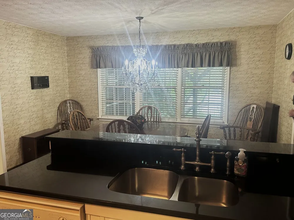 2473 Whispering Pines DR SW Grayson, GA 30017