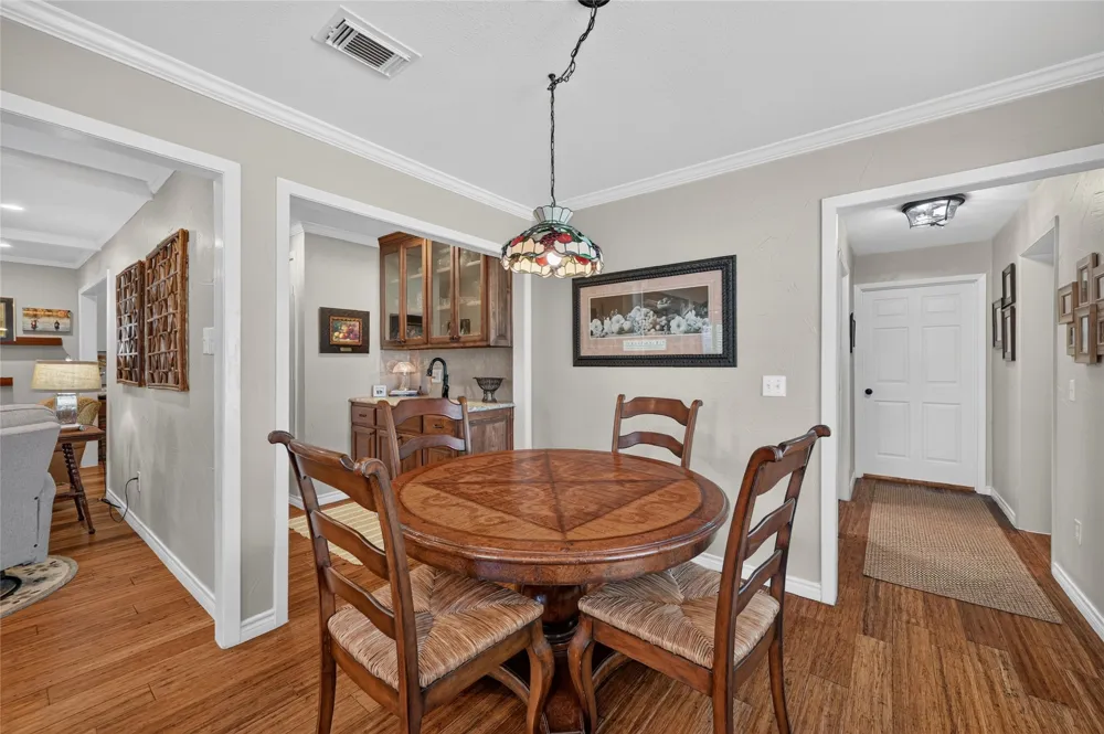 1413 W State Highway 56 Bonham, TX 75418