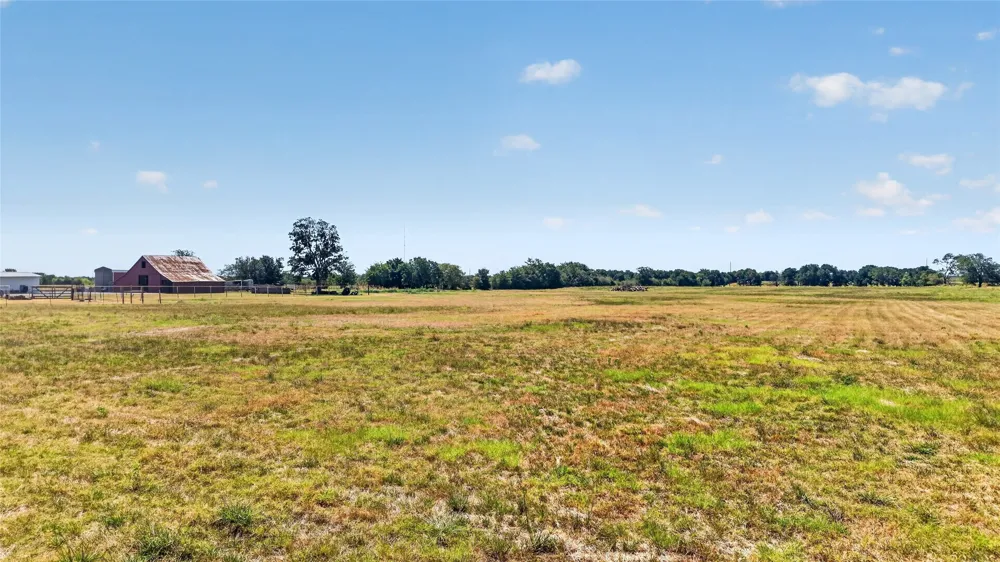 1413 W State Highway 56 Bonham, TX 75418