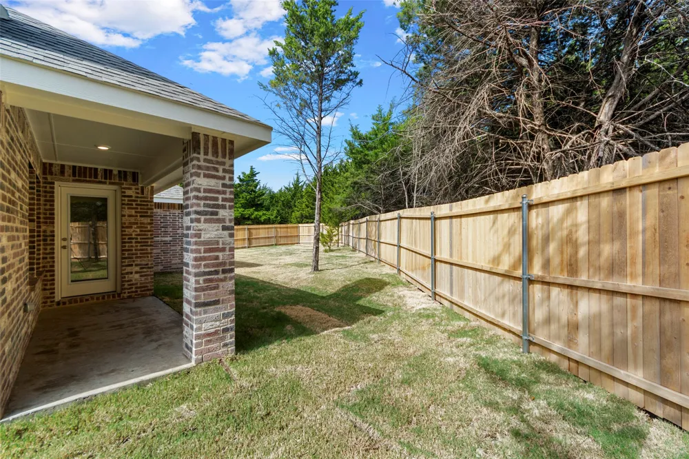425 WATERCREST LANE Glenn Heights, TX 75154