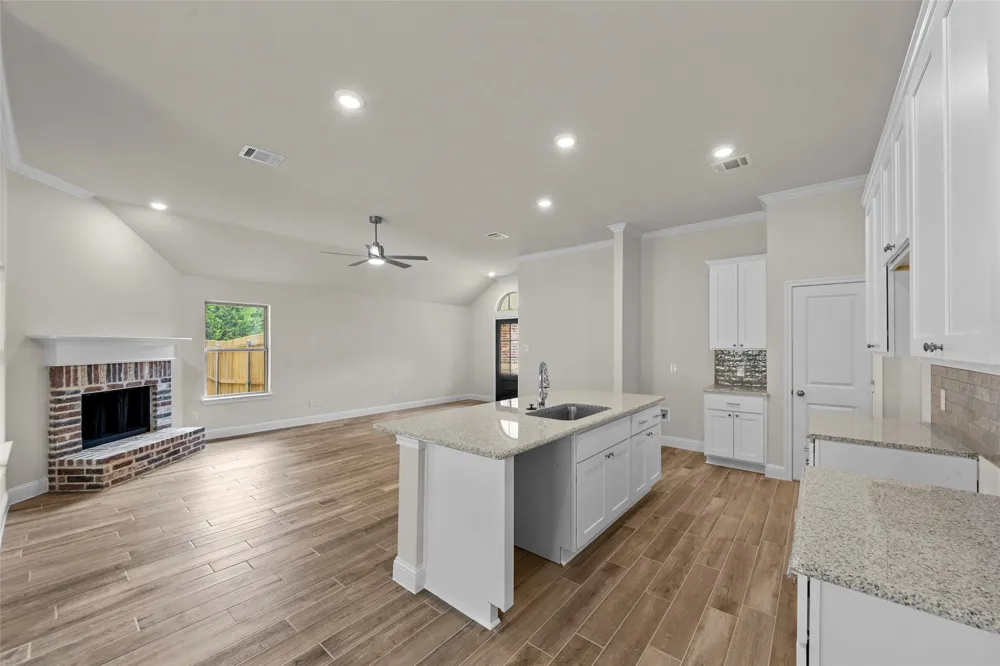 425 WATERCREST LANE Glenn Heights, TX 75154