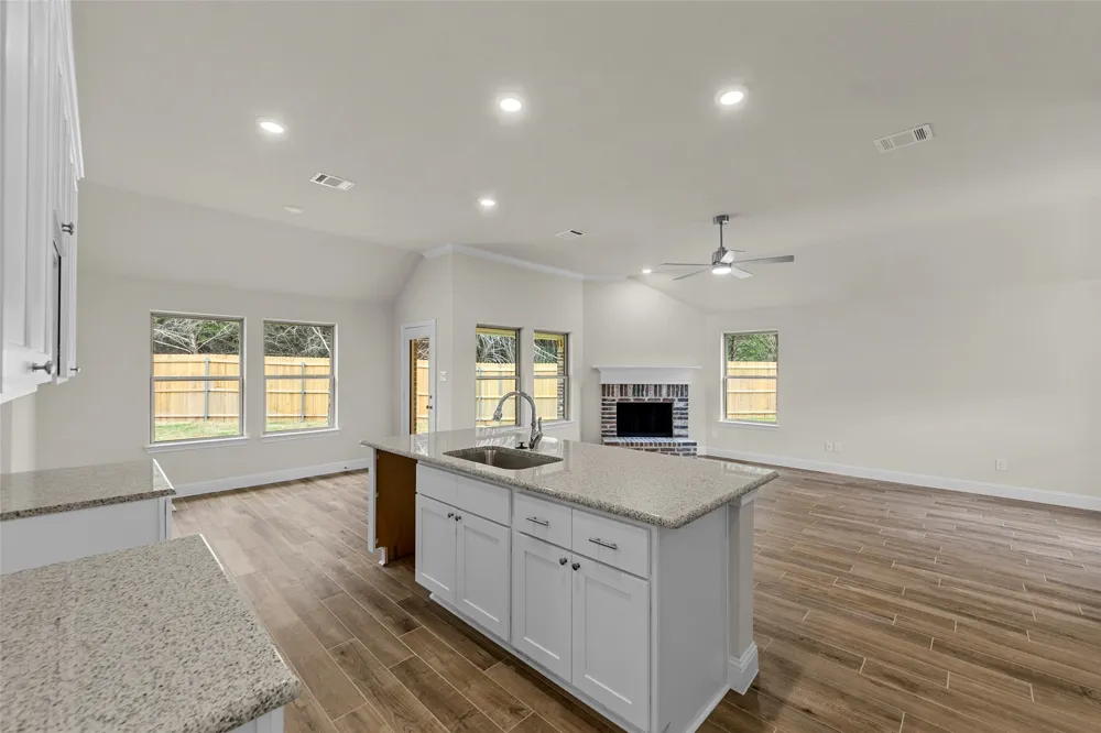 425 WATERCREST LANE Glenn Heights, TX 75154