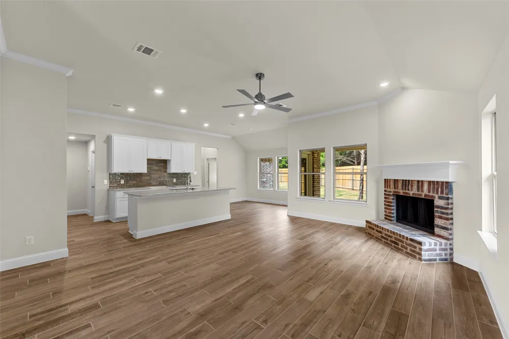 425 WATERCREST LANE Glenn Heights, TX 75154
