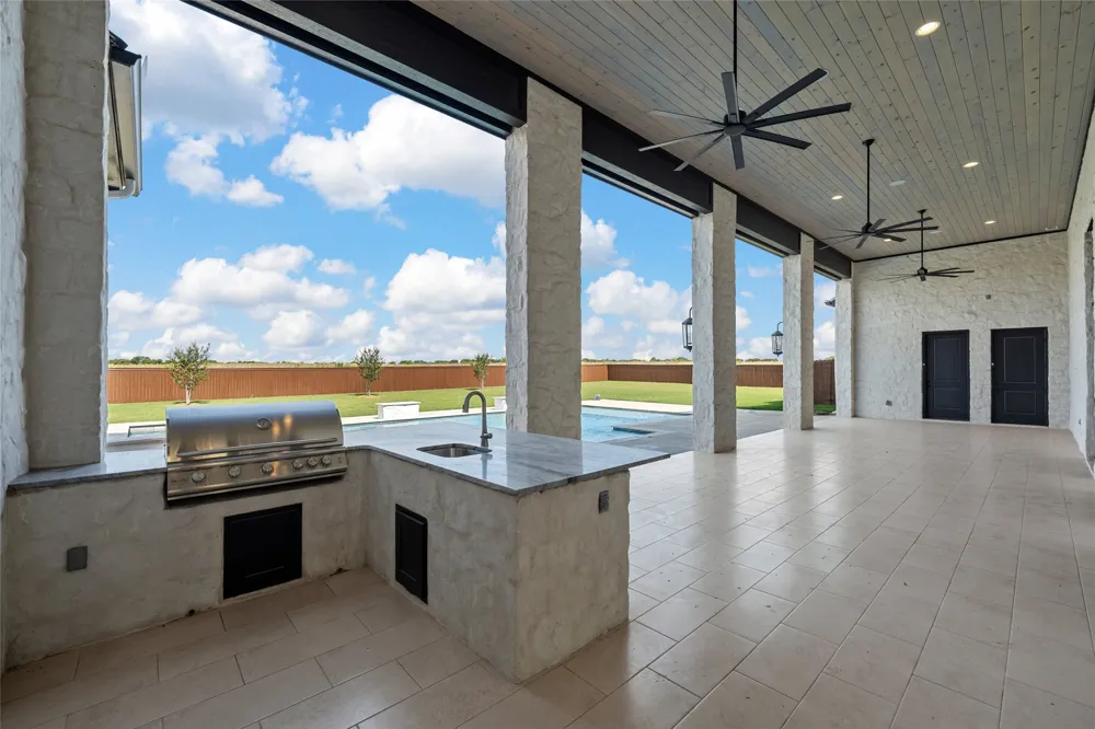 134 Sunflower Street Lorena, TX 76655