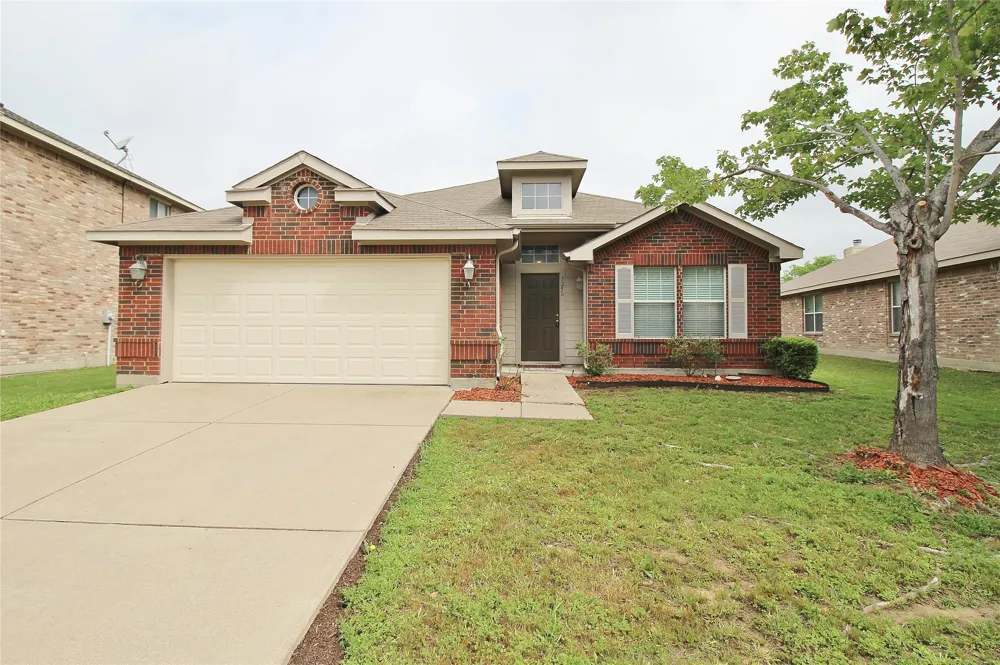3256 Fluvia Grand Prairie, TX 75054