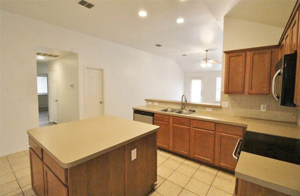 3256 Fluvia Grand Prairie, TX 75054