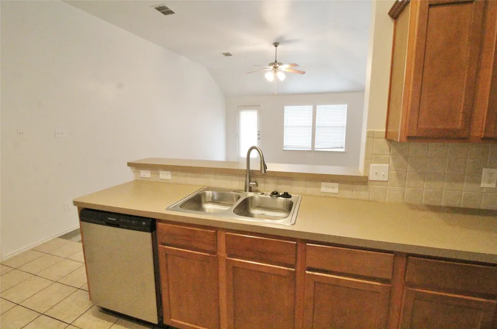 3256 Fluvia Grand Prairie, TX 75054