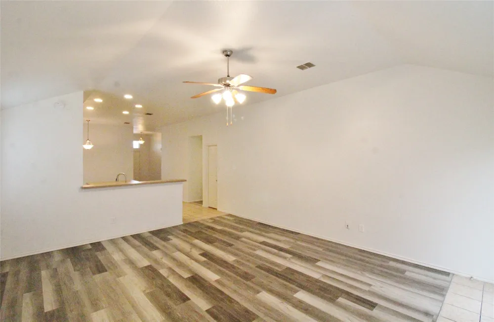 3256 Fluvia Grand Prairie, TX 75054