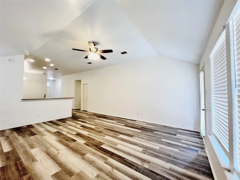 3256 Fluvia Grand Prairie, TX 75054