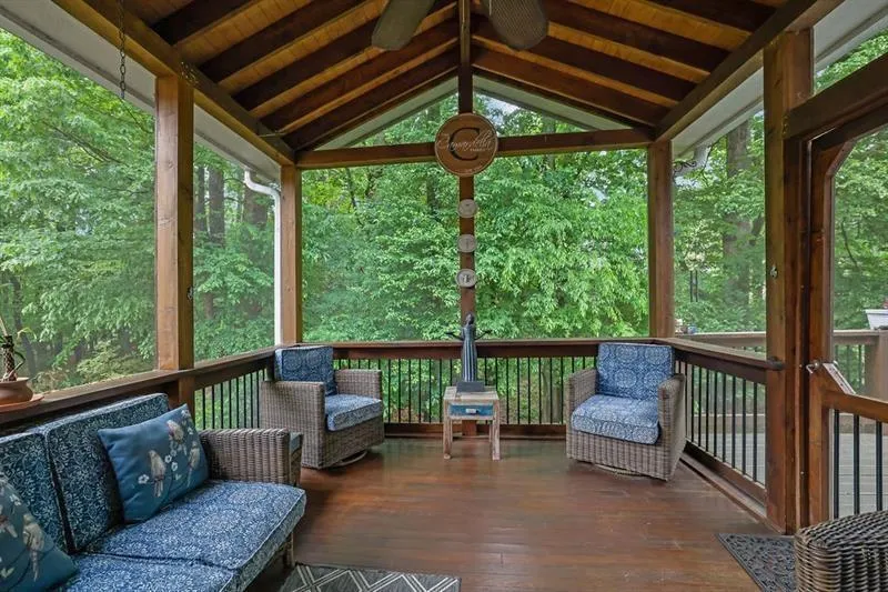 850 Lake Medlock Drive Alpharetta, GA 30022