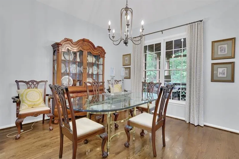 850 Lake Medlock Drive Alpharetta, GA 30022