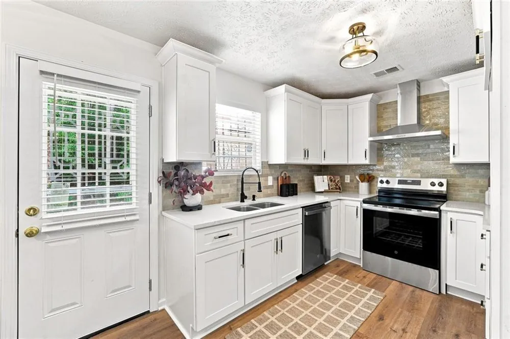 5735 Strathmoor Manor Circle Lithonia, GA 30058