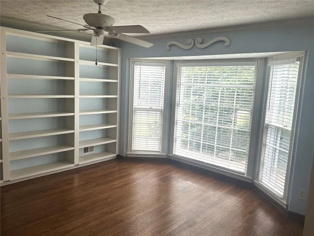 2473 Whispering Pines Drive SW Grayson, GA 30017