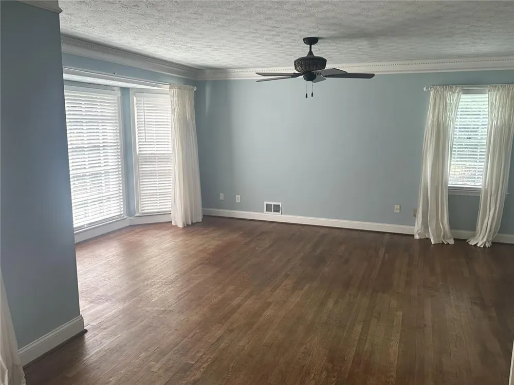 2473 Whispering Pines Drive SW Grayson, GA 30017