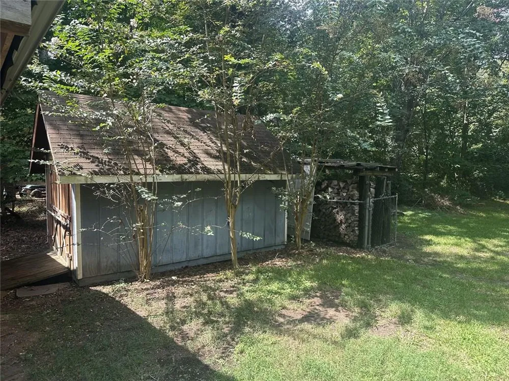 2473 Whispering Pines Drive SW Grayson, GA 30017