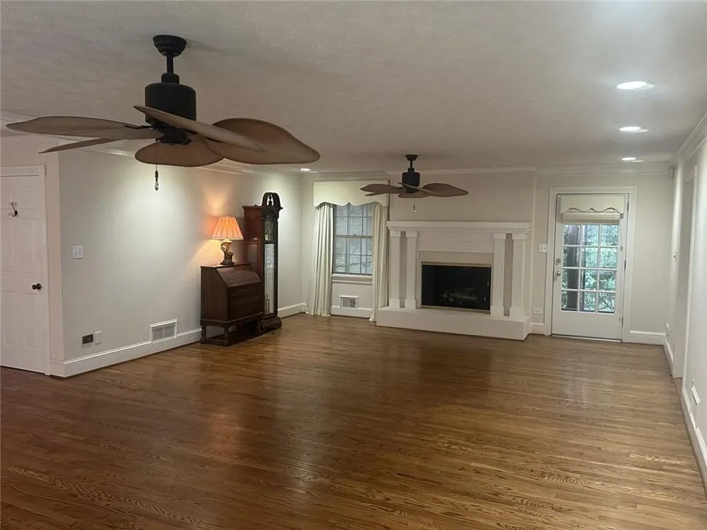 2473 Whispering Pines Drive SW Grayson, GA 30017