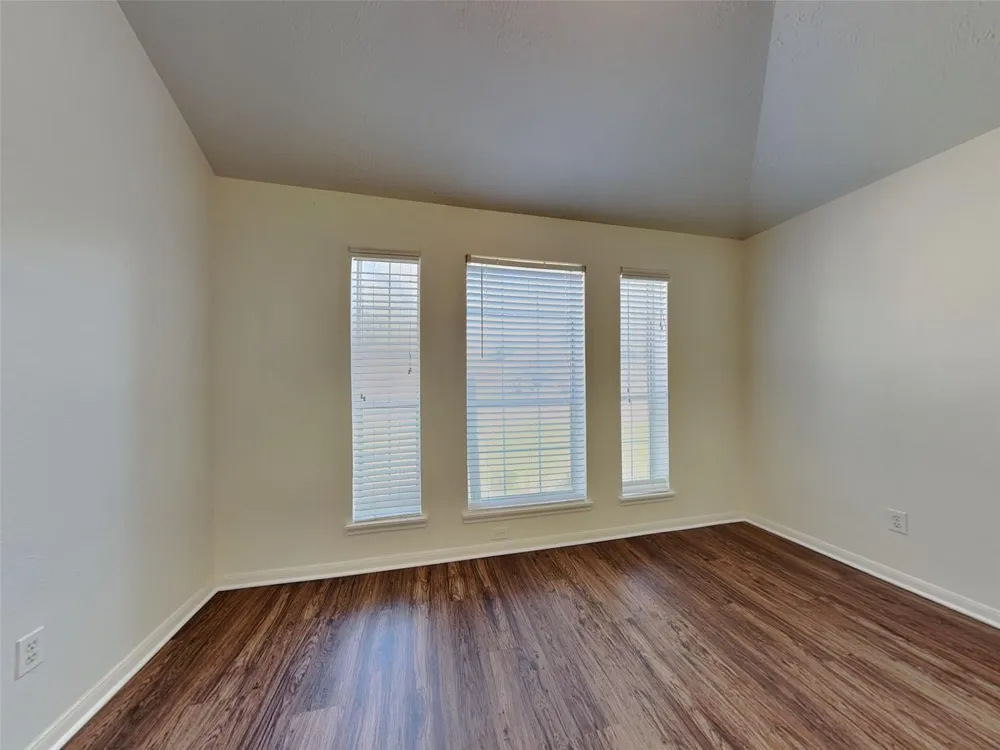 32007 Annice Lane Pinehurst, TX 77362