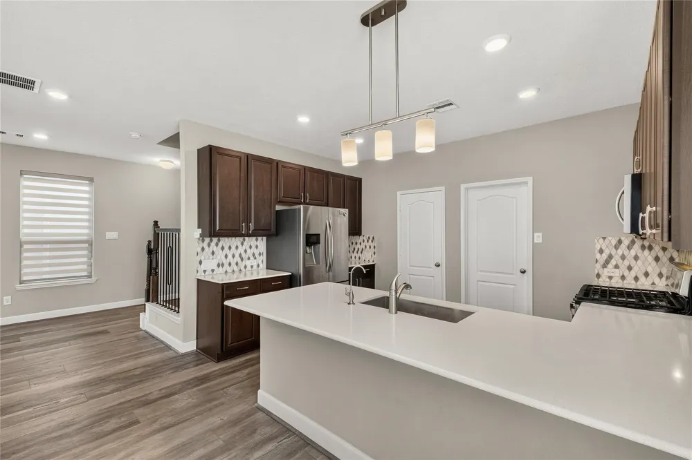 10214 Pinewood Fox Drive Houston, TX 77080