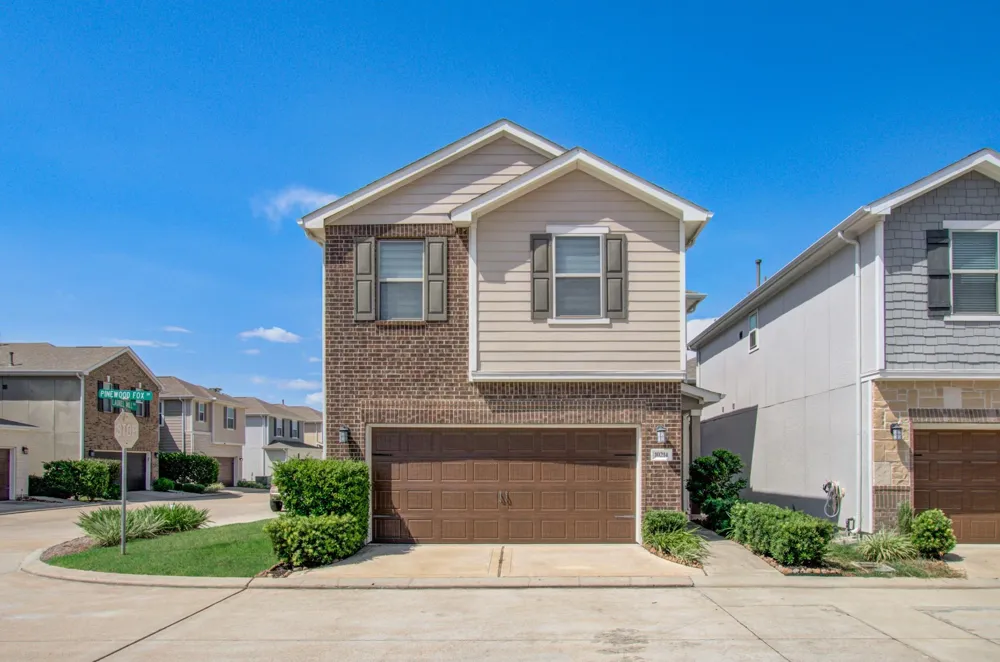 10214 Pinewood Fox Drive Houston, TX 77080